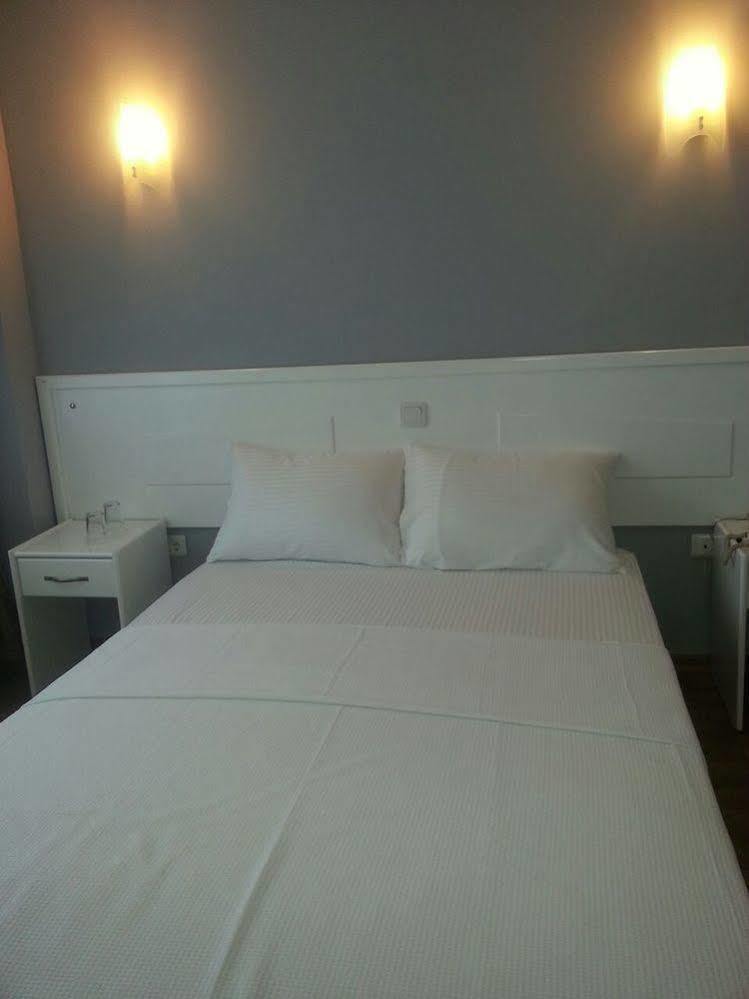 Adrian Beach Hotel Fethiye Extérieur photo